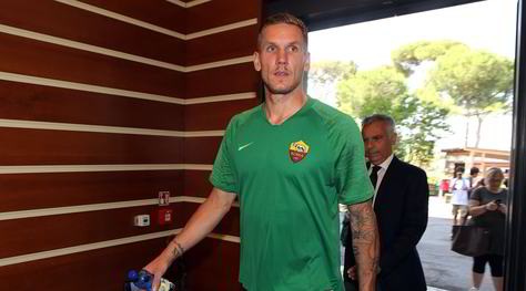 Roma, Olsen al Montpellier: le cifre dell'affare