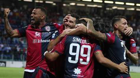 Cagliari-Genoa 3-1: Simeone, autogol Zapata e Joao Pedro