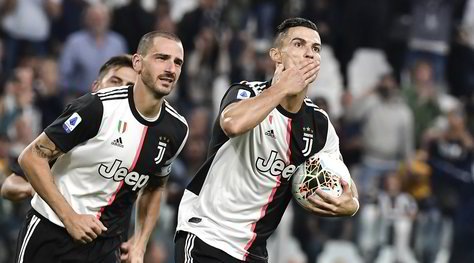 Juventus-Verona 2-1: Ramsey e Ronaldo, Sarri sorride