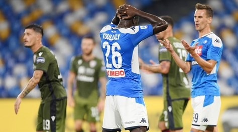 Napoli-Cagliari 0-1: Castro beffa Ancelotti