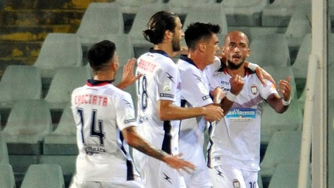 Pescara-Crotone 0-3: Stroppa vince e convince