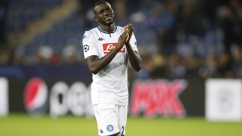 Koulibaly stoppa le voci di calciomercato: "Resto e vinco col Napoli"