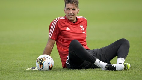 Juve, Buffon: “Ancelotti è l’allenatore al quale devo di più. E su Conte…”