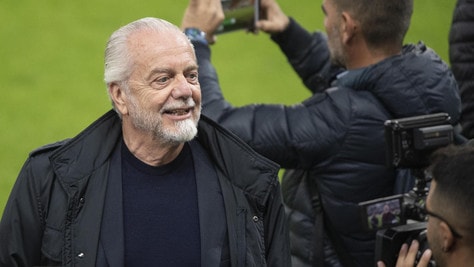 De Laurentiis furioso: "Tanti pezzi di m.... se la prendessero nel c..."