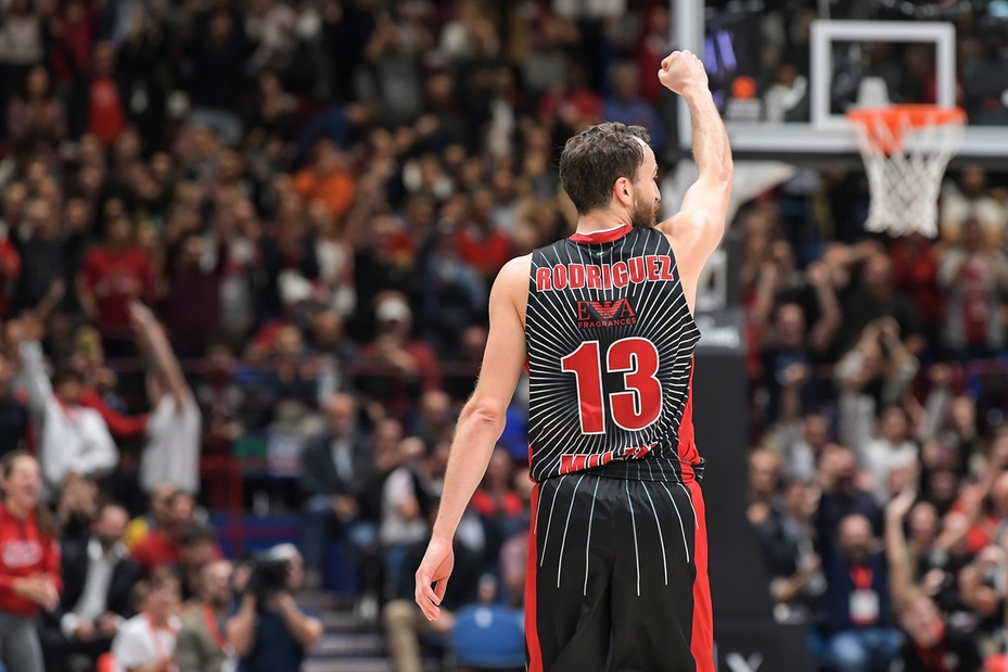 Eurolega, impresa dell'Olimpia Milano contro Barcellona