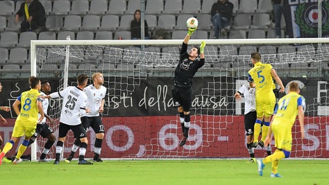 Un grande Scuffet, poi tanto equilibrio: Spezia-Chievo 0-0