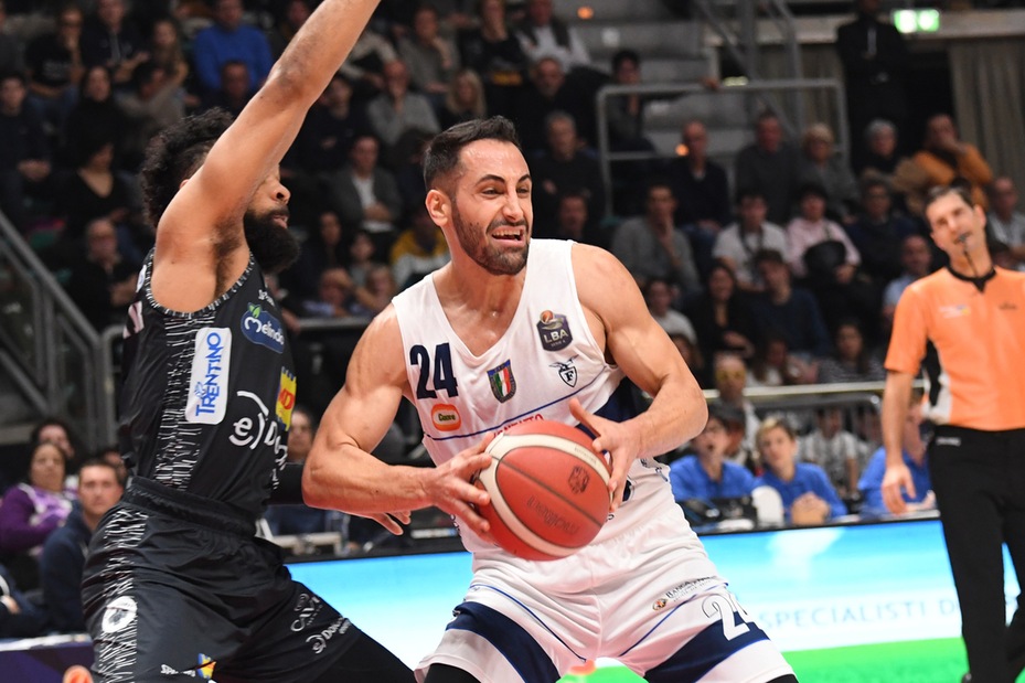 Serie A, la Fortitudo Bologna schianta Trento