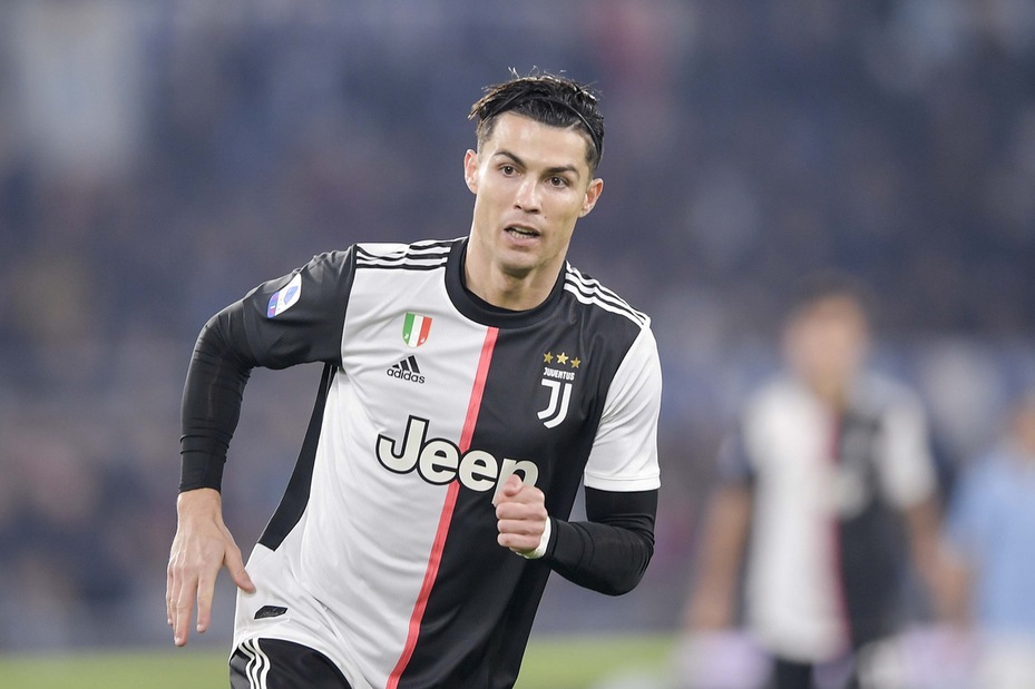 Ronaldo: "Non molliamo". Il Cagliari aggancia la Roma.