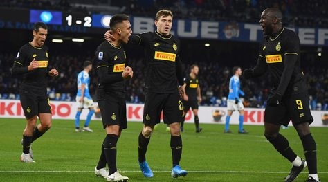 Napoli-Inter 1-3: Conte risponde alla Juve