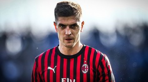 Roma, serve Piatek: è il profilo ideale