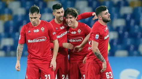 Napoli-Fiorentina 0-2: Chiesa e Vlahovic gelano Gattuso