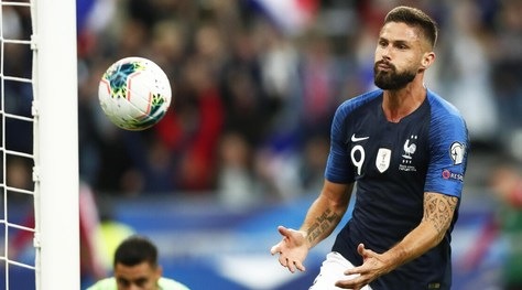 Sogno Giroud, Lazio in attesa