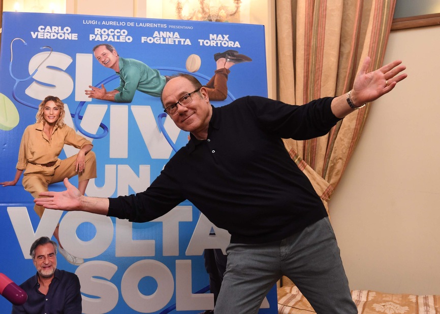 Posticipata l'uscita del film "Si vive una volta sola"