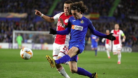 Napoli, spunta Cucurella per la fascia