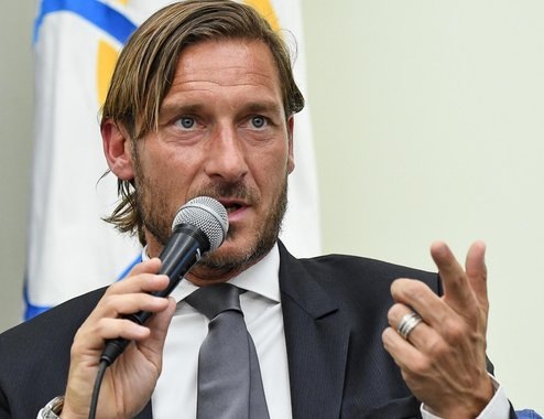 Totti incontra Gattuso e tifa le italiane in Europa: “Zaniolo? Deve avere continuità”