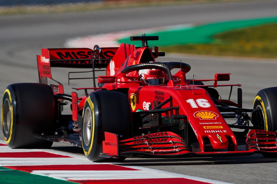 F1 Virtual Grand Prix, Leclerc e la Ferrari dominano a Shangai