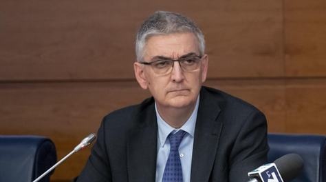 Coronavirus, 525 morti e 1.189 positivi in più. Calano ancora i ricoveri in terapia intensiva Coronavirus, 525 morti e 1.189 positivi in più. Calano ancora i ricoveri in terapia intensiva