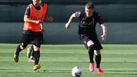 Bologna, risentimento alla coscia per Skov Olsen