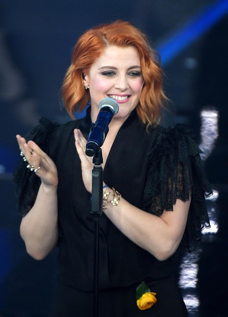 Noemi si unisce al team Disney Italia