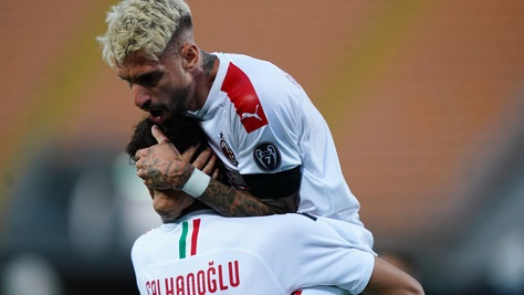 Lecce-Milan 1-4: Pioli aggancia il Napoli in classifica