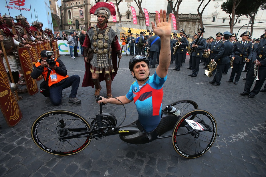 La "Obiettivo Tricolore" di Zanardi si conclude a Lecce