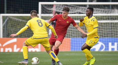 Roma, il baby Calafiori diventa un caso: è stato offerto alla Juve!