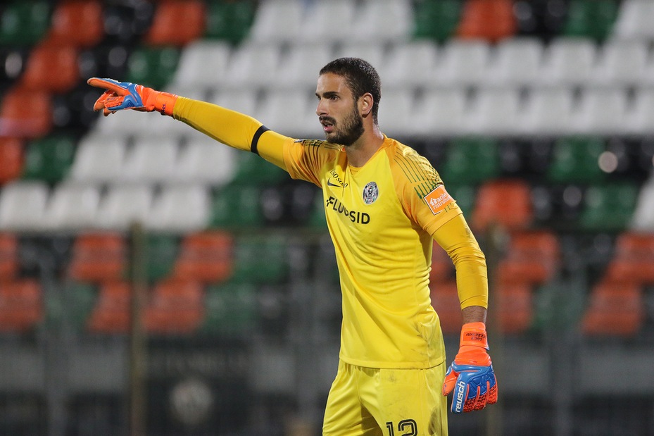 Genoa, Lezzerini obiettivo tra i pali