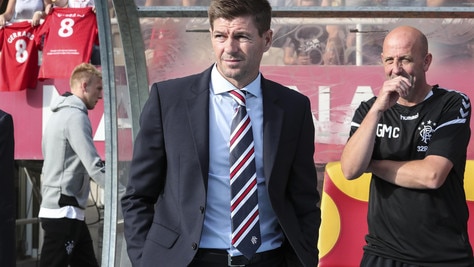 Il dottor Massey ricorda l'intervento al pene di Gerrard