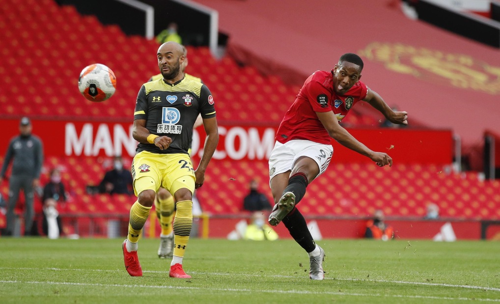Manchester United raggiunto al 96' dal Southampton: sorpasso mancato