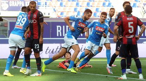 Bologna-Napoli 1-1: Barrow acciuffa Manolas