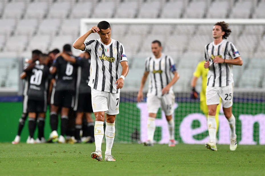 Juve-Lione 2-1: Ronaldo non basta, Sarri eliminato e a rischio