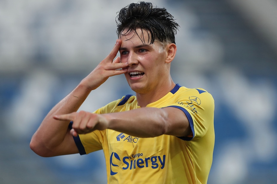 Stepinski dal Verona al Lecce in prestito: ufficiale