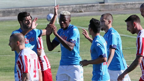 Osimhen show, tripletta! Poker Napoli al Teramo