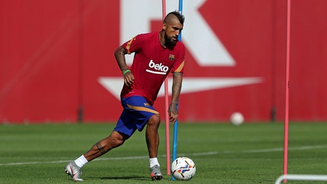 Inter, Vidal è in arrivo: sprint finale con il Barcellona