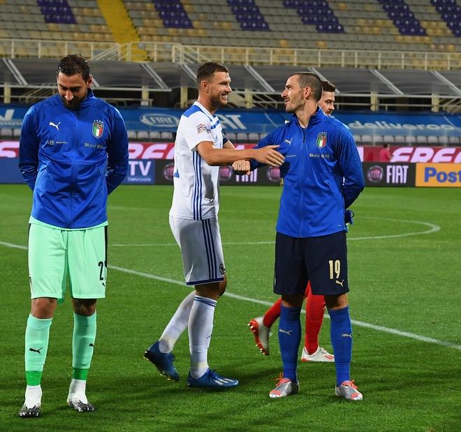 Dzeko sorpassa Suarez: ora è più vicino alla Juve