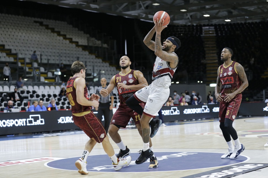 Armani Milano in finale di Supercoppa: Venezia ko