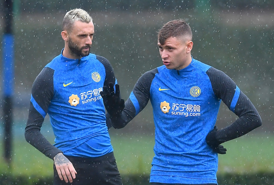 Inter, tamponi per Brozovic e Pinamonti