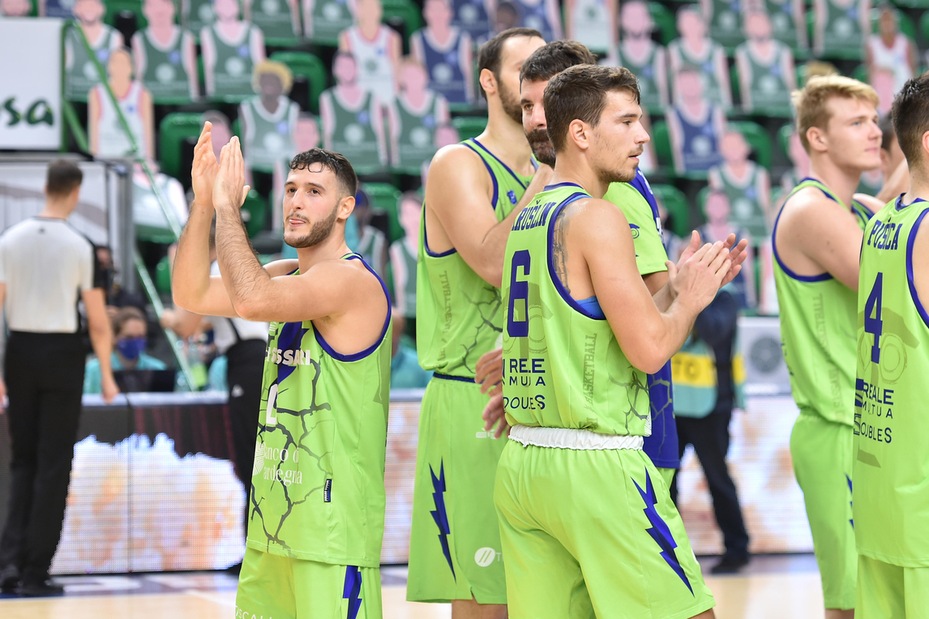 Champions, Sassari-Galatasaray 93-84: show di Spissu