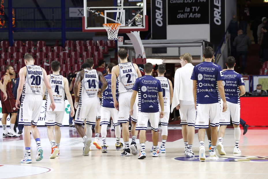 Coronavirus, un positivo nella Dinamo Sassari