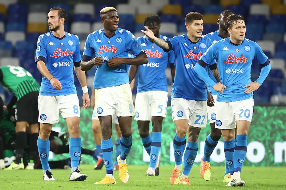 Napoli, tutti negativi ai tamponi anti-Covid