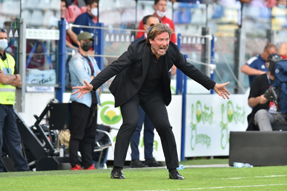 Crotone, chiuditi in difesa!