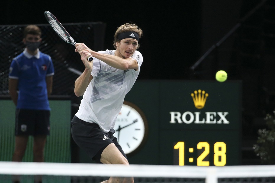 Atp Parigi-Bercy: Zverev stende Nadal in due set, finale con Medvedev