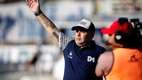 Maradona sta meglio. Il medico: "Recupero incredibile"