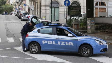 Zone rosse, arancioni e gialli: va messa la mascherina in auto?