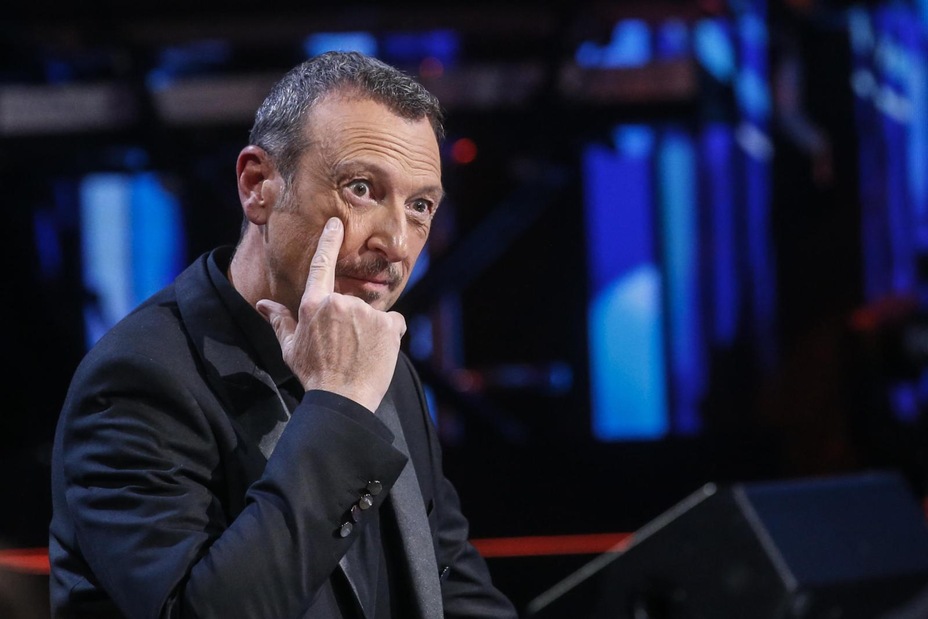 Festival di Sanremo 2021, slitta ad aprile?