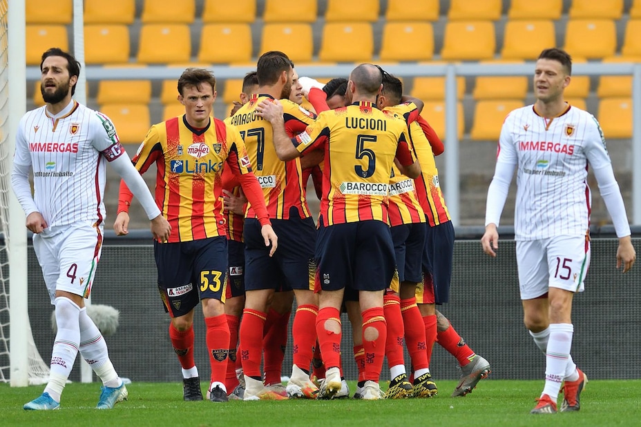 Coronavirus, Lecce: indeterminati i tamponi dei 2 calciatori positivi