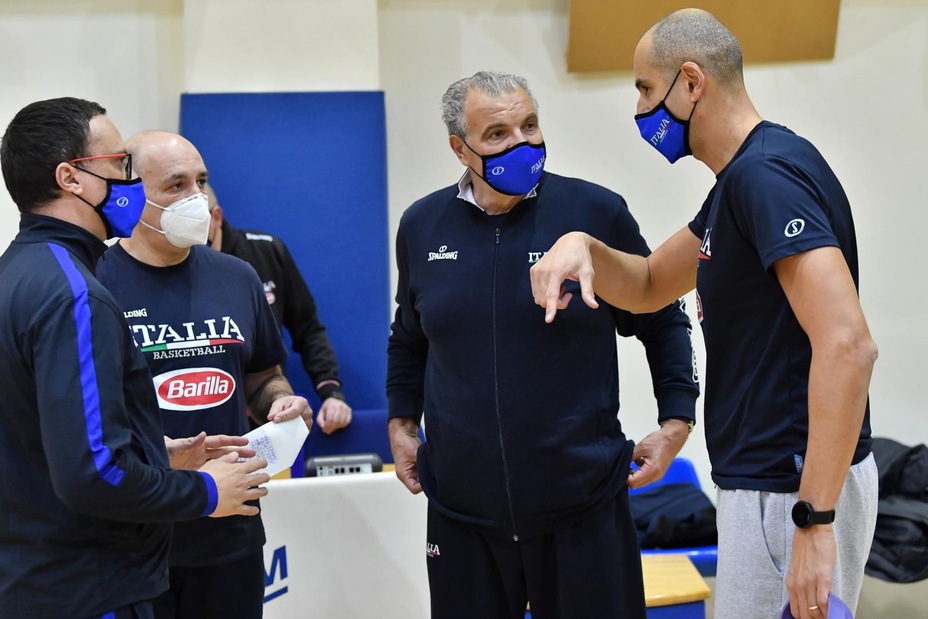 Qualificazioni Europei, rinviata Italia-Macedonia per covid