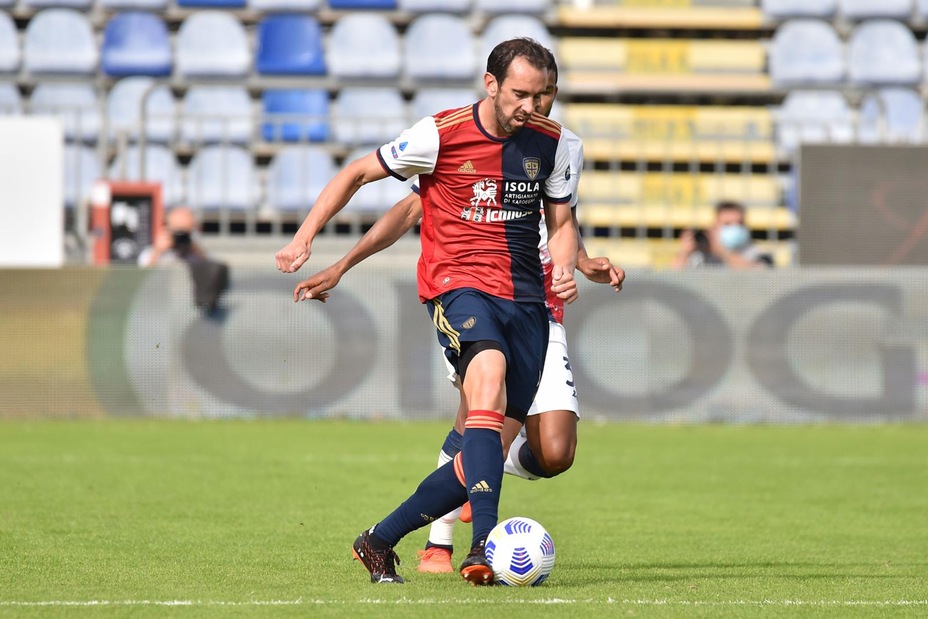 Cagliari, allenamento con il gruppo per Godin
