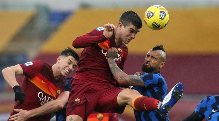 Roma-Inter 2-2: Mancini acciuffa il pari all'86'