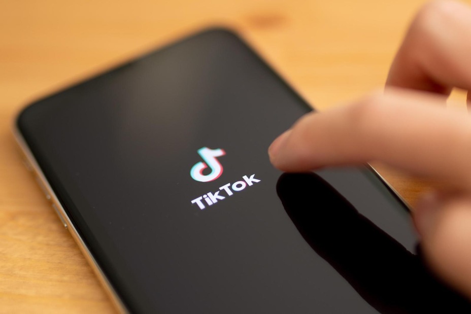 Assurda sfida su TikTok, bimba muore soffocata Assurda sfida su TikTok, bimba muore soffocata